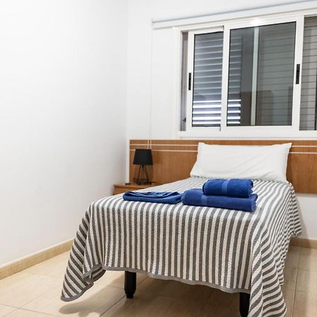 Apartamento Yesenia Vv Airport El Matorral Exterior foto
