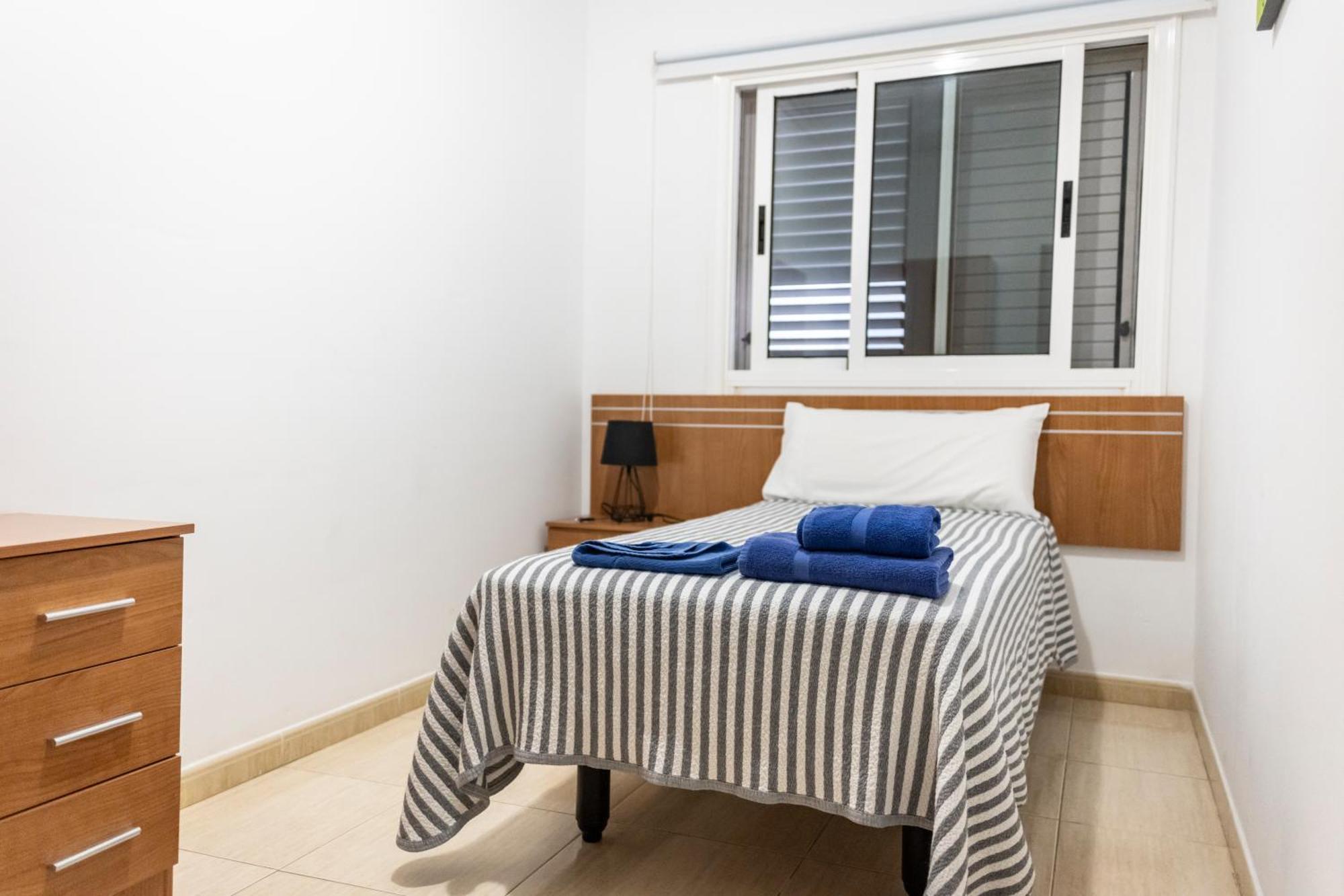 Apartamento Yesenia Vv Airport El Matorral Exterior foto