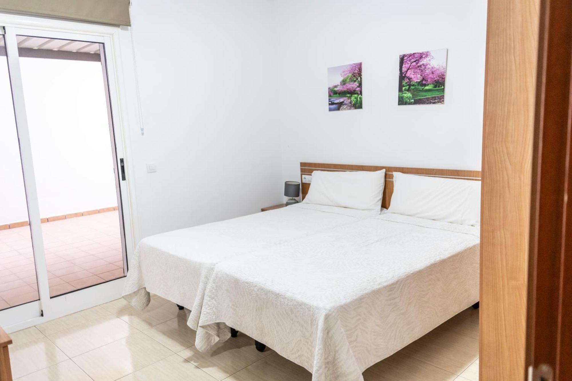 Apartamento Yesenia Vv Airport El Matorral Exterior foto